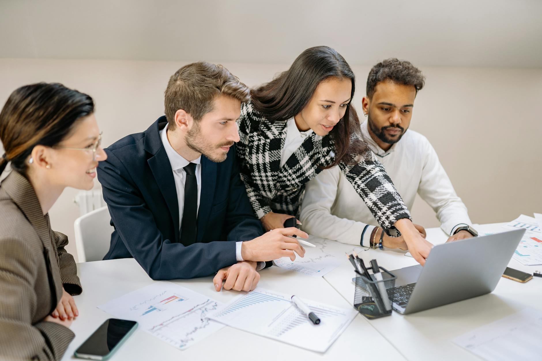 Intelligence économique : comprendre le métier, les formations et les opportunités